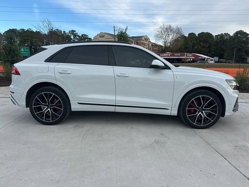 Used 2019 Audi Q8 Prestige w/ Year 1 Package image 8