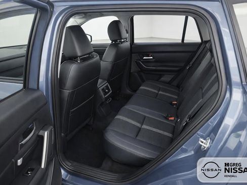 Used 2025 MAZDA CX-50 AWD 2.5 S w/ Premium Package image 13