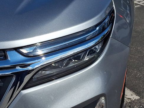 Used 2023 Chevrolet Equinox LT image 10