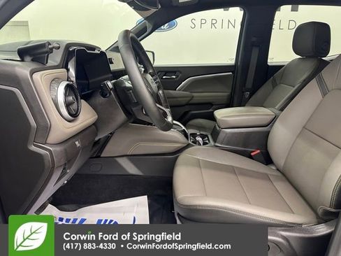 Used 2025 Chevrolet Colorado ZR2 w/ Technology Package image 15