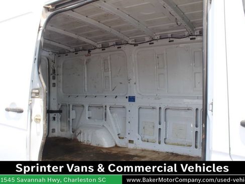 Used 2016 Mercedes-Benz Sprinter 2500 image 43
