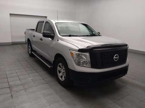 Used 2017 Nissan Titan S RWD image 13