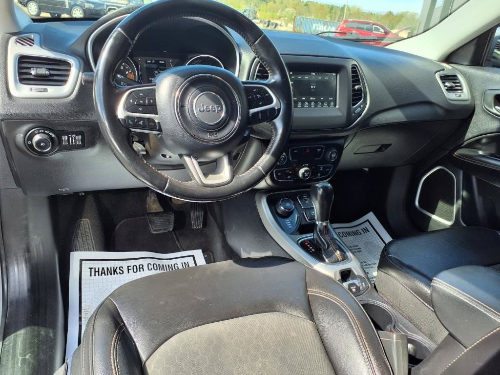 Used 2019 Jeep Compass Latitude AWD/4WD image 9