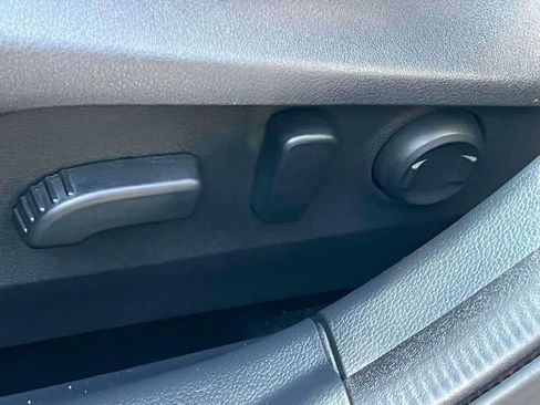 Used 2021 Subaru Outback Premium image 21