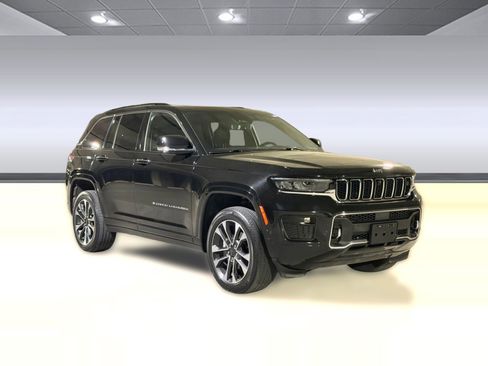 Used 2022 Jeep Grand Cherokee Overland w/ Adv Protech Group III image 7