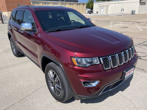 Used 2019 Jeep Grand Cherokee Limited AWD/4WD image 7