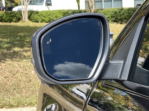 New 2025 Ford Expedition Max Platinum w/ Stealth Performance Package image 30