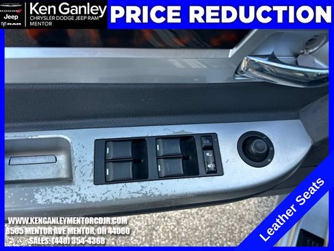 Used 2009 Chrysler Sebring Limited FWD image 11