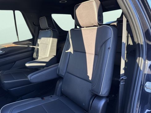 Used 2024 Chevrolet Tahoe Premier image 24