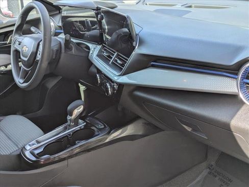 Used 2026 Chevrolet Trax LT FWD image 20
