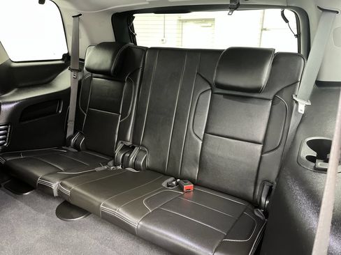 Certified 2019 GMC Yukon Denali w/ Denali Ultimate Package AWD/4WD image 16
