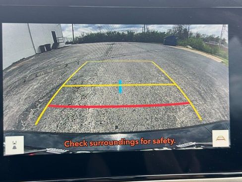 Used 2025 Toyota Camry LE image 21