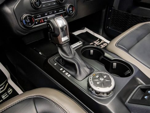 Used 2025 Ford Bronco Outer Banks image 52