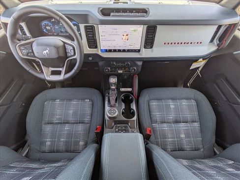 New 2026 Ford Bronco Heritage Edition AWD/4WD image 15