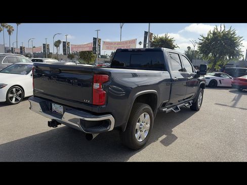 Used 2021 Chevrolet Silverado 2500 LTZ w/ LTZ Premium Package AWD/4WD image 3