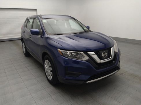 Used 2017 Nissan Rogue S FWD image 13
