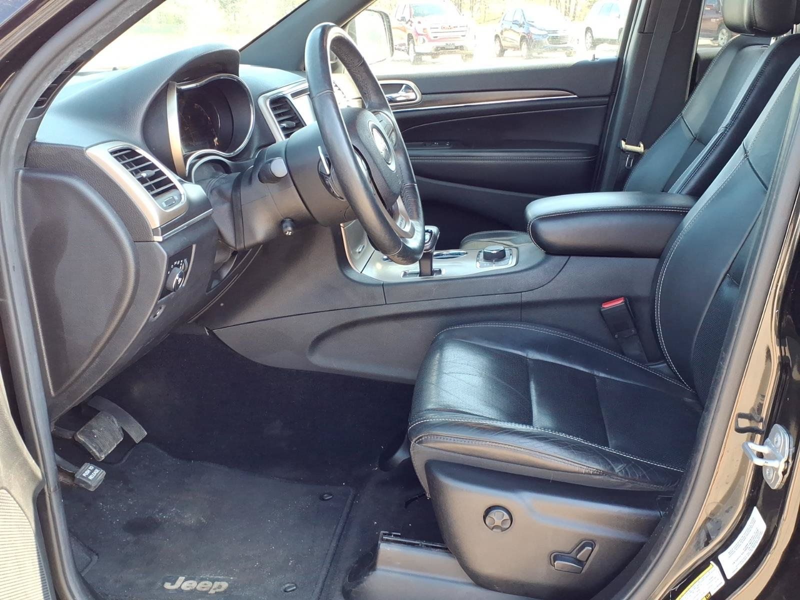 Used 2014 Jeep Grand Cherokee Limited w/ Luxury Group II AWD/4WD image 3