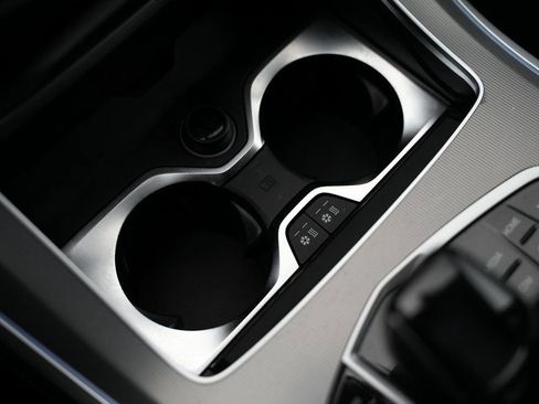 Used 2020 BMW X5 M50i w/ Executive Package image 23