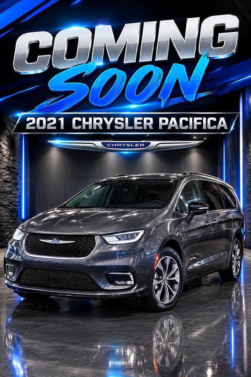Used 2021 Chrysler Pacifica Touring-L FWD image 1