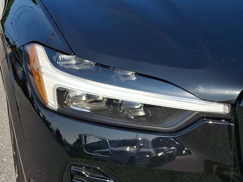 Certified 2023 Volvo XC60 B5 Plus w/ Climate Package AWD/4WD image 9