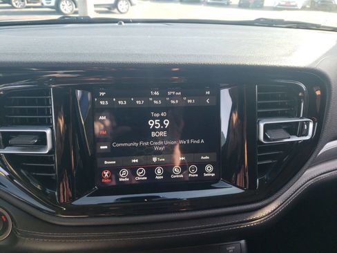 Used 2022 Dodge Durango SXT image 42