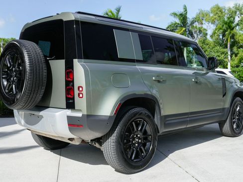 Used 2025 Land Rover Defender 110 S image 25