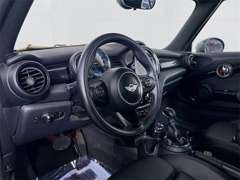 Used 2016 MINI Cooper S image 10