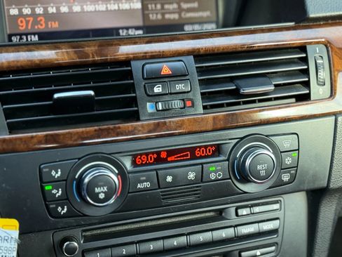 Used 2008 BMW 335i Convertible image 23