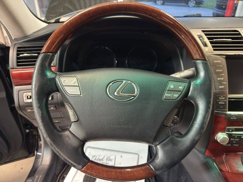 Used 2011 Lexus LS 460 AWD w/ Luxury Value Edition image 16