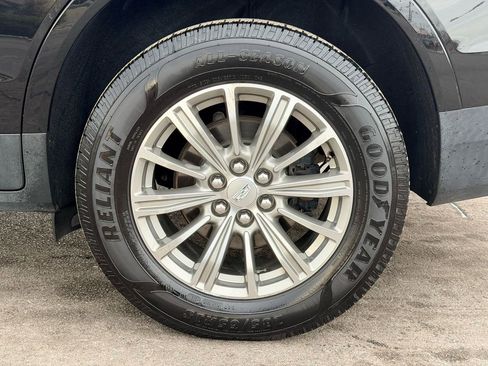 Used 2018 Cadillac XT5 Luxury w/ Driver Awareness Package image 30