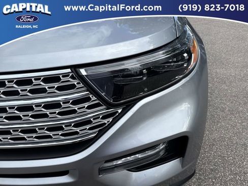 Certified 2022 Ford Explorer Limited w/ Hybrid Equipment Group 310A image 11