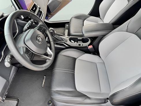 Used 2025 Toyota Corolla XSE image 44