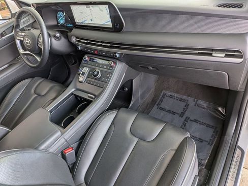 Used 2025 Hyundai Palisade Limited FWD image 34
