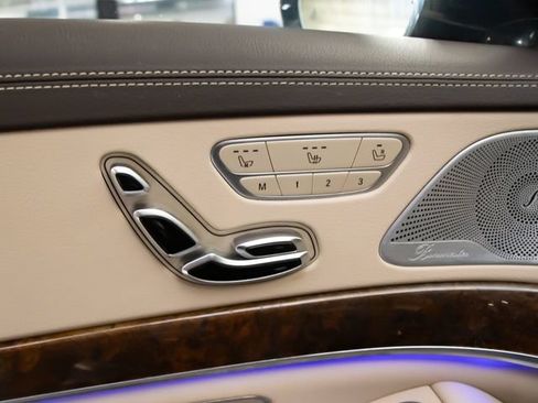 Used 2014 Mercedes-Benz S 550 Sedan image 13