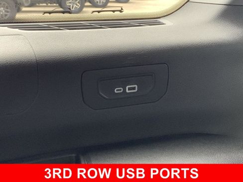Used 2024 Jeep Grand Cherokee L Altitude AWD/4WD image 56