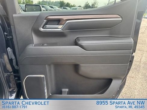 Used 2024 Chevrolet Silverado 1500 LT AWD/4WD image 29