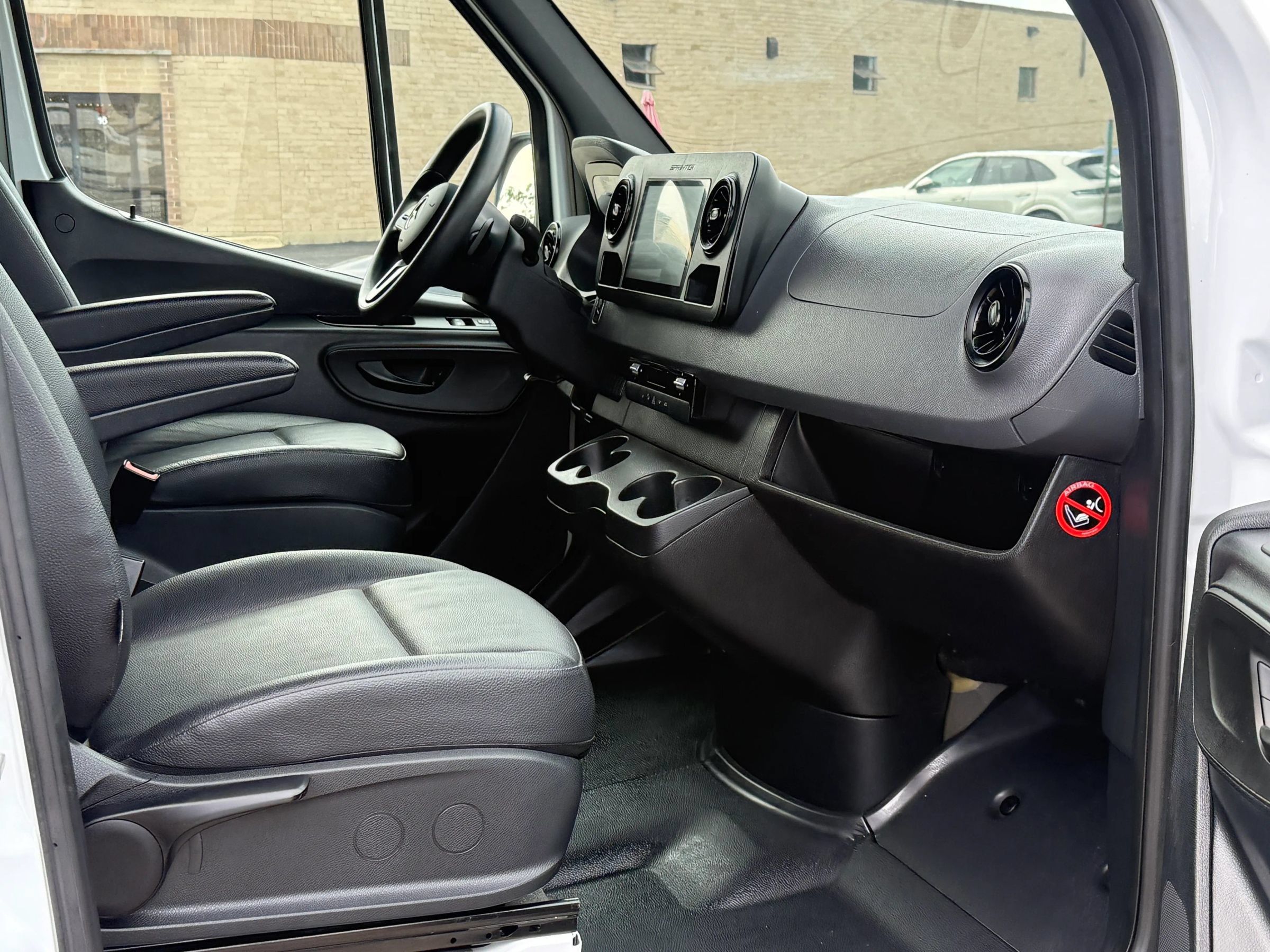 Used 2021 Mercedes-Benz Sprinter 2500 w/ Driver Convenience Package image 16