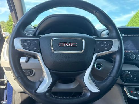 Used 2023 GMC Terrain SLT FWD image 7