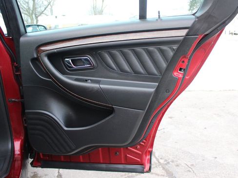 Used 2014 Ford Taurus Limited image 37