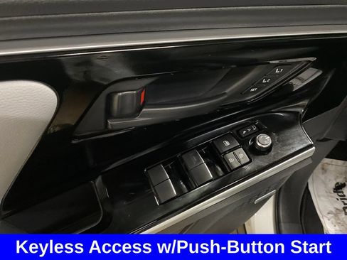 Certified 2024 Subaru Solterra AWD/4WD image 11