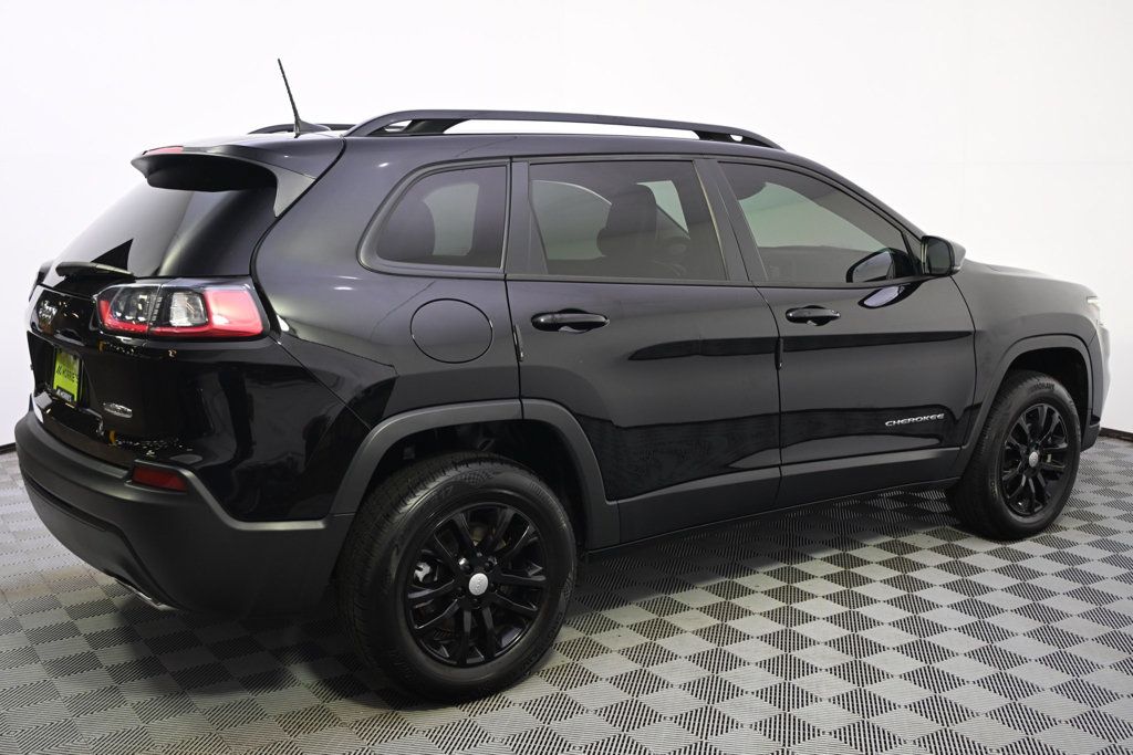 Used 2022 Jeep Cherokee Latitude Lux AWD/4WD image 7