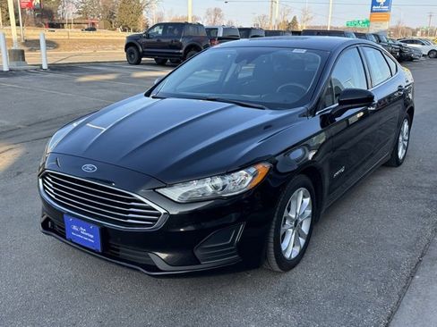 Certified 2019 Ford Fusion SE image 33