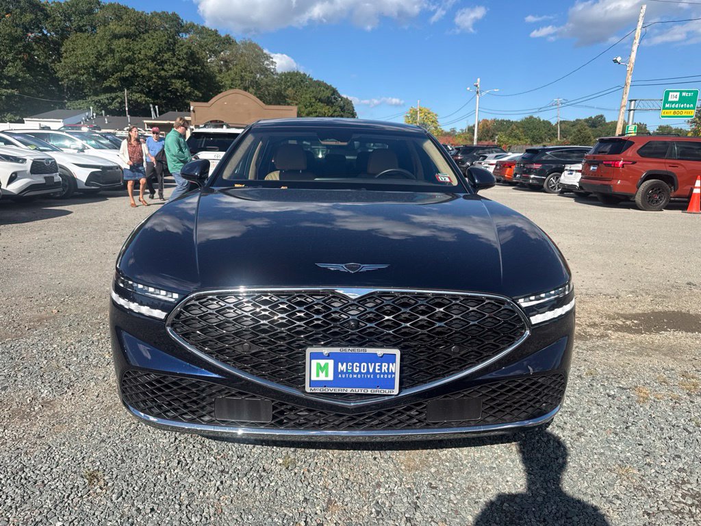 Used 2025 Genesis G90 3.5T AWD/4WD image 3
