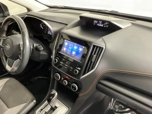 Used 2020 Subaru Crosstrek 2.0i Premium w/ Moonroof Package 1 AWD/4WD image 16