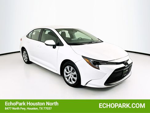 Used 2023 Toyota Corolla LE FWD image 1