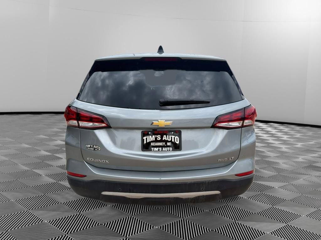 Used 2024 Chevrolet Equinox LT AWD/4WD image 4