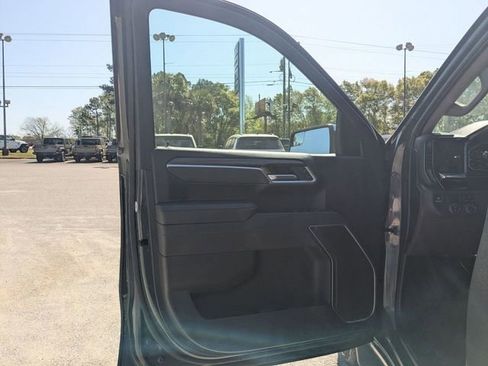 Used 2025 Chevrolet Silverado 1500 LT RWD image 14