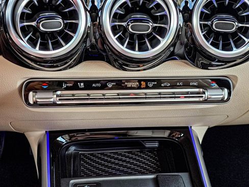 New 2026 Mercedes-Benz GLB 250 4MATIC image 20