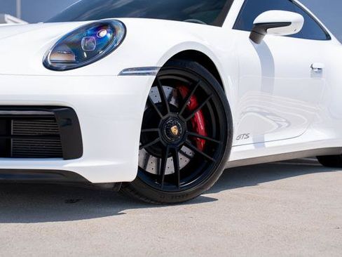 Used 2023 Porsche 911 Carrera GTS w/ Premium Package RWD image 2