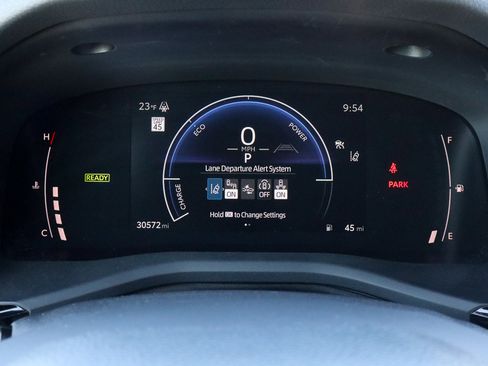 Used 2025 Toyota Camry SE image 27